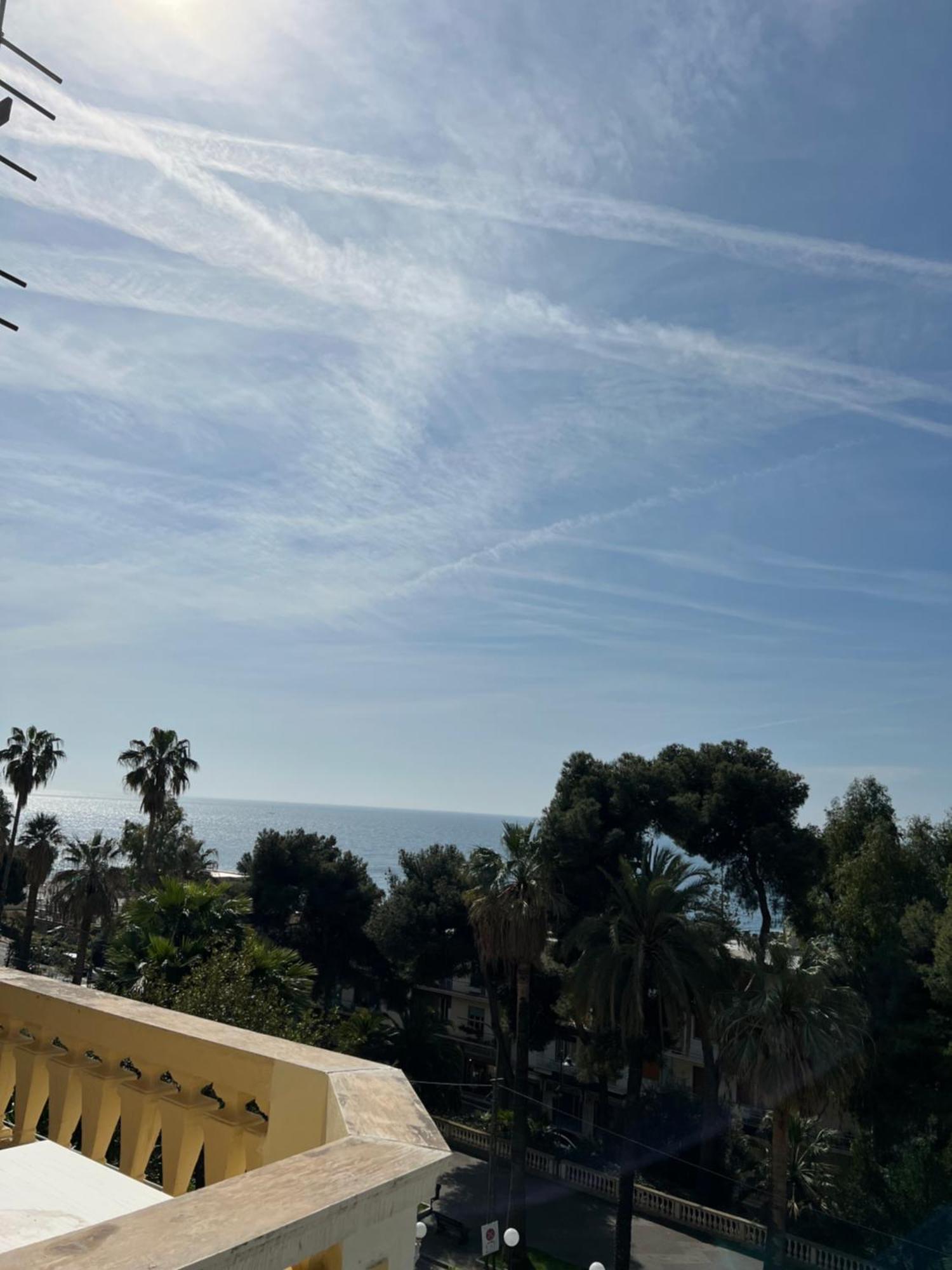 Hotel Petit Royal Ospedaletti Εξωτερικό φωτογραφία