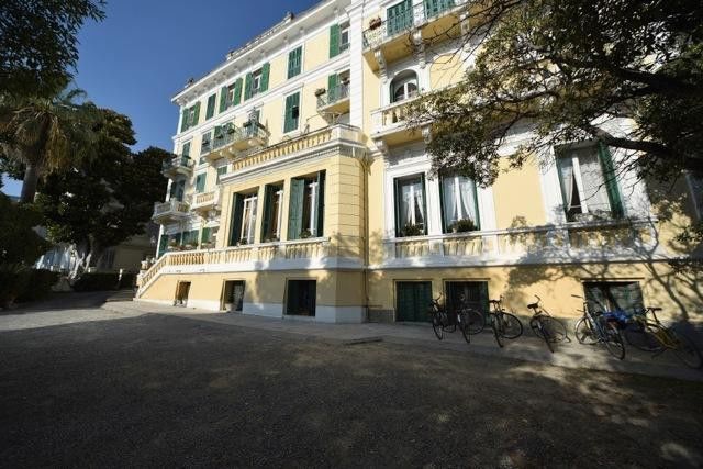 Hotel Petit Royal Ospedaletti Εξωτερικό φωτογραφία